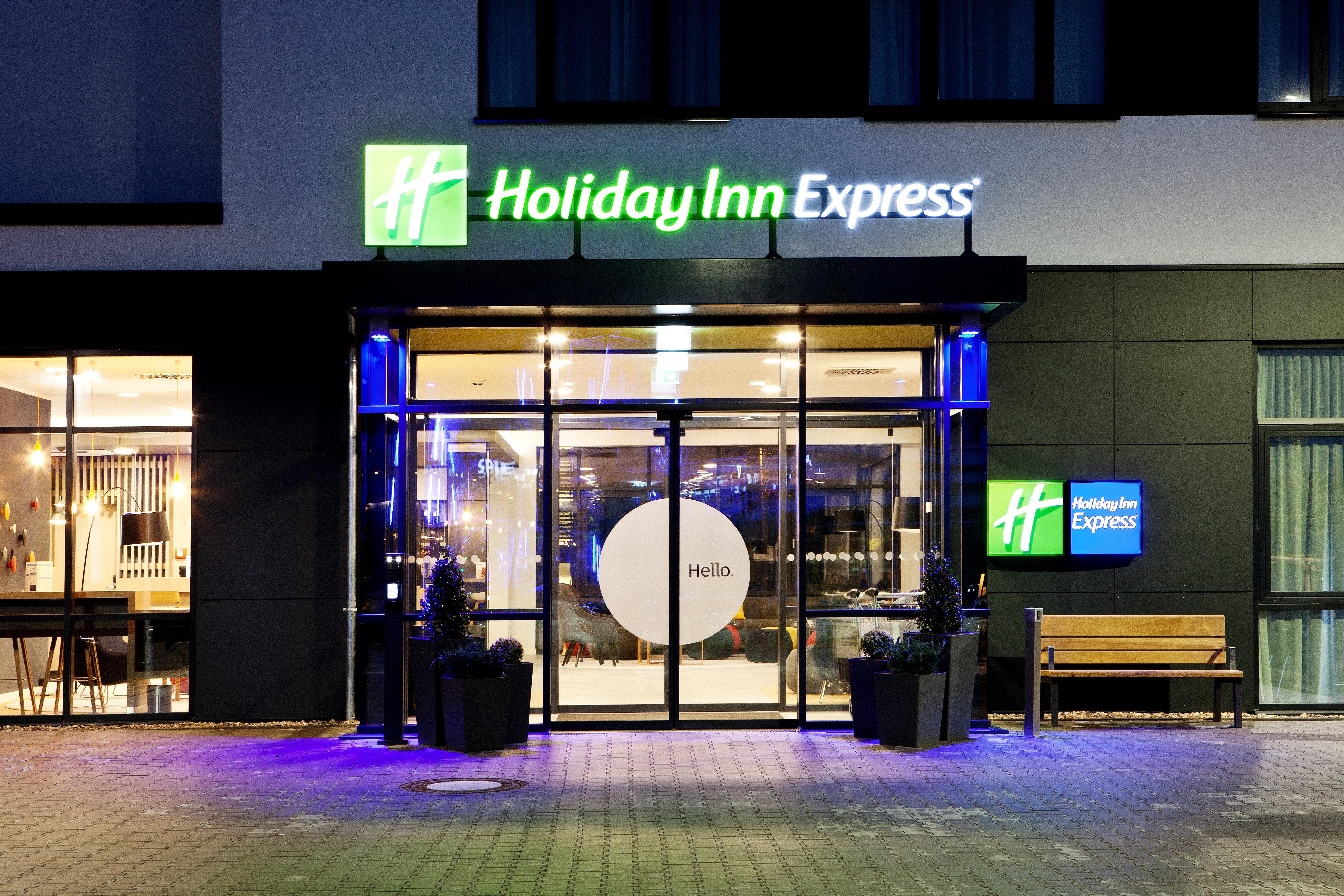 Holiday Inn Express - Sindelfingen, An Ihg Hotel Exterior foto